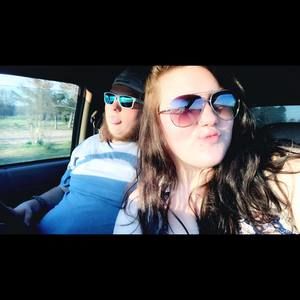 Meet your Posher, Geneva allene